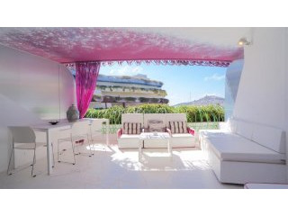 2 bedroom Apartment For Sale: Paseo..
