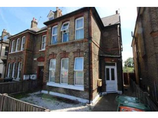 3 bedroom, Flat house for sale