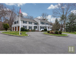 5 bedroom House For Sale: 390 MIDDLESEX..