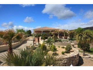 Very Comfortable Villa With 3 Bedrooms..