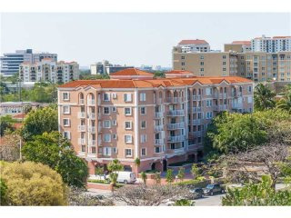 2 bedroom Flat For Sale: 1 Alhambra Cir..
