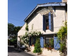 Charmante maison en pierres entierement..
