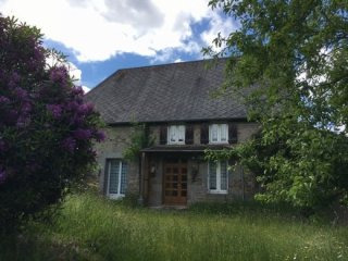 Habitable Rural House to Improve