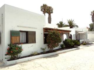 Semi Detached, Cabo Blanco, Toscales..