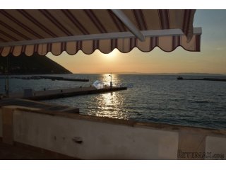 Pelješac, Trpanj, apartman na moru, 120m2, 1.kat