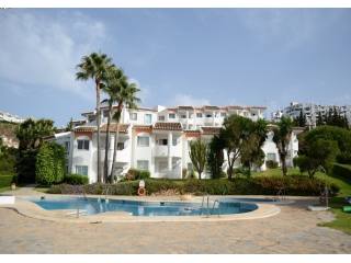 2 Bed Apartment for sale in Calahonda