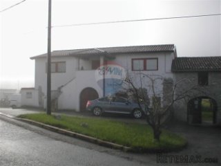 Buzet, stambeno-poslovni kompleks sa zemljištem