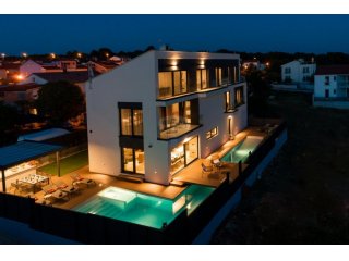 Istra, Poreč -moderna vila blizu mora i grada