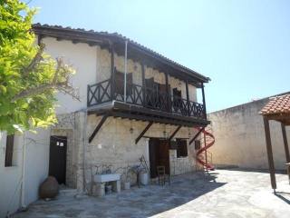 Four bedroom traditional house for..