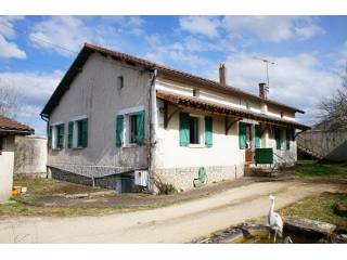 Habitable country property