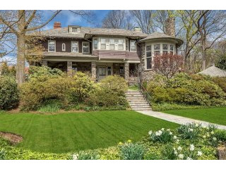 7 bedroom House For Sale: 7 Valley Road..