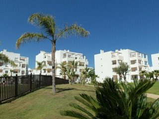 3 BED 2 BATH GOLF APARTMENT