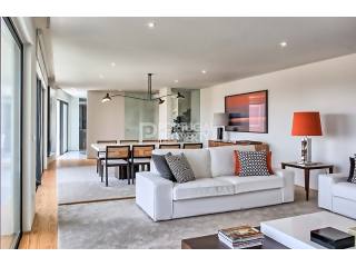 Stunning 4 Bedroom Apartment in Foz