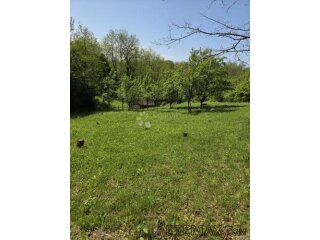 Hrebinec zemljište sa građevinskom dozvolom za vinogradarsku