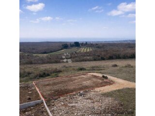 Višnjan, atraktivno zemljište s panoramskim pogledom na more