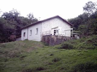 Haute-Vienne : Isolated House With 5..