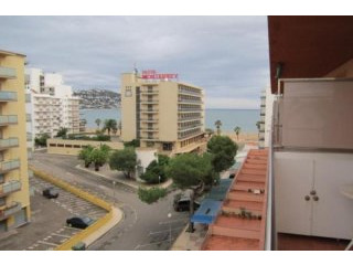 ROSES SANTA MARGARIDA: Nice apartment..