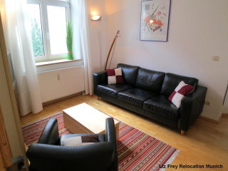 Schwabing-West: located near..