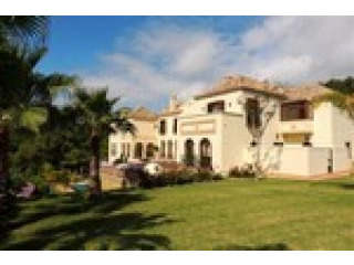 7 Bedrooms - Villa - Cadiz - For Sale