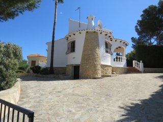 3 Bedrooms - Villa - Alicante - For Sale