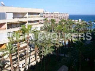 FRONTLINE APARTMENT IN URB. "EL..