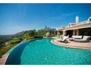 5 Bedrooms - Villa - Malaga - For Sale