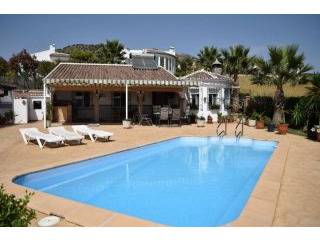 Villa for Sale in Alcaucin, Alcaucin..