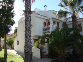 3 Bed Corner House