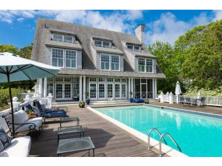 5 bedroom House For Sale: 448 Wianno..