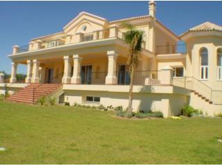 Villa for sale in Los Flamingos..
