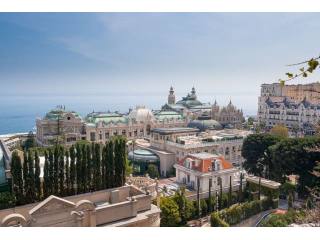 Beautiful 2 bed apartment, offering..