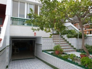 3 bedroom, 2 bathroom Townhouse, (build..