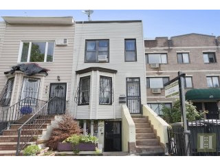 4 bedroom Town House For Sale: 469A..