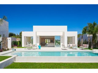 3 Bedrooms - Villa - Alicante - For Sale