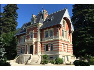 Well Renovated Maison De Maitre On Just..