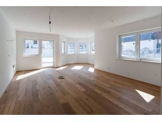 Exclusive garden apartment near the ski..