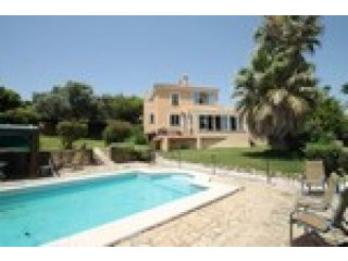 4 Bedrooms - Villa - Malaga - For Sale