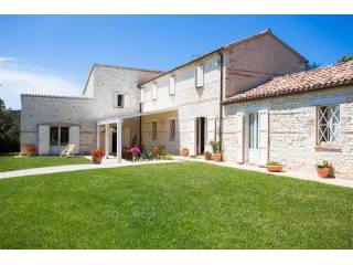 6 bedroom House For Sale: Sirolo..