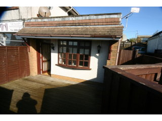 109 Derlwyn - Dunvant SA2 7PN 1 bedroom..