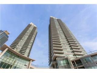 $435,000 W3124725 305 - 2240 Lakeshore..