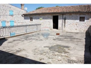 VRSAR okolica-kamena kuća za adaptaciju