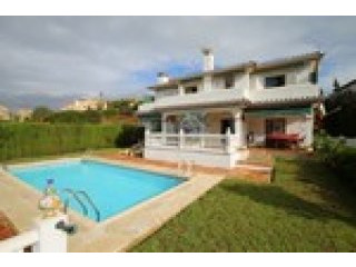 4 Bedrooms - Villa - Malaga - For Sale