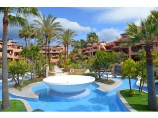 Stunning beach front apartment in..