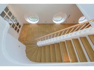 Magnificent top floor apartment