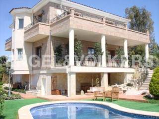 MAGNIFICIENT LUXURY VILLA IN EXCELLENT..