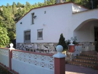 Detached 3 Bedroom Country House For..