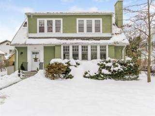 4 bedroom Residence For Sale:..