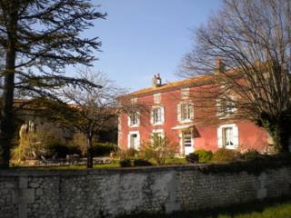 Magnificent Property On Land Of 10786m2