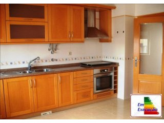Apartment, Three Bedrooms In The Center..