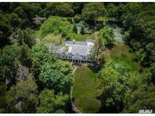 76 Piping Rock Rd Matinecock, NY 11560